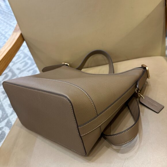 NWT Coach Jude Duffle Bag In Signature Canvas CBH20 - Picture 4 of 9